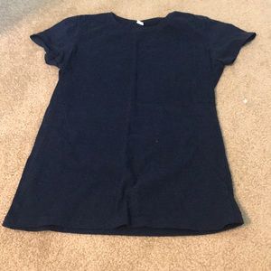 Kids navy blue tee.